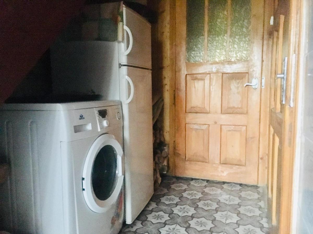 Hotel U Daryny à Yablunytsya Extérieur photo