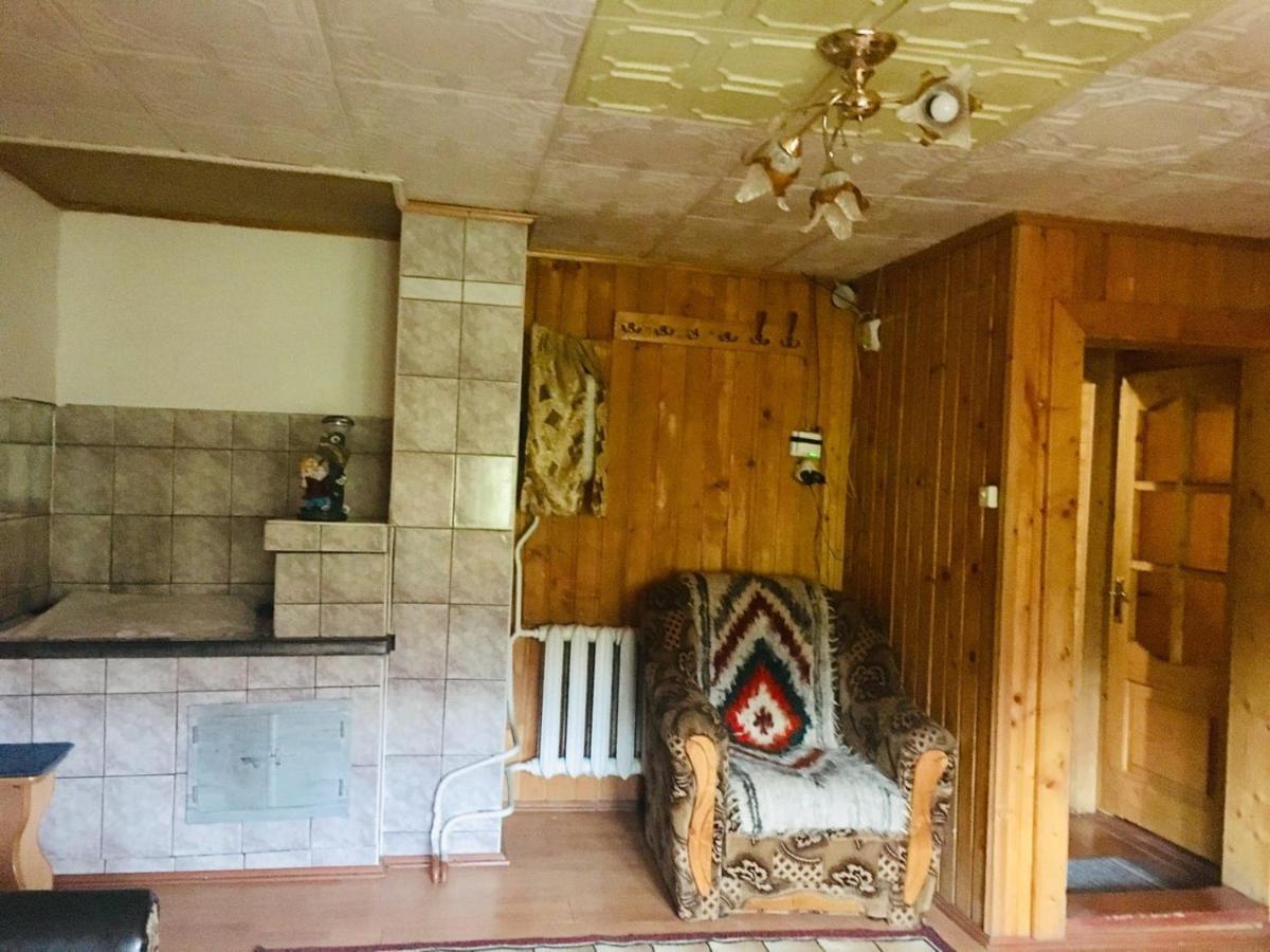 Hotel U Daryny à Yablunytsya Extérieur photo